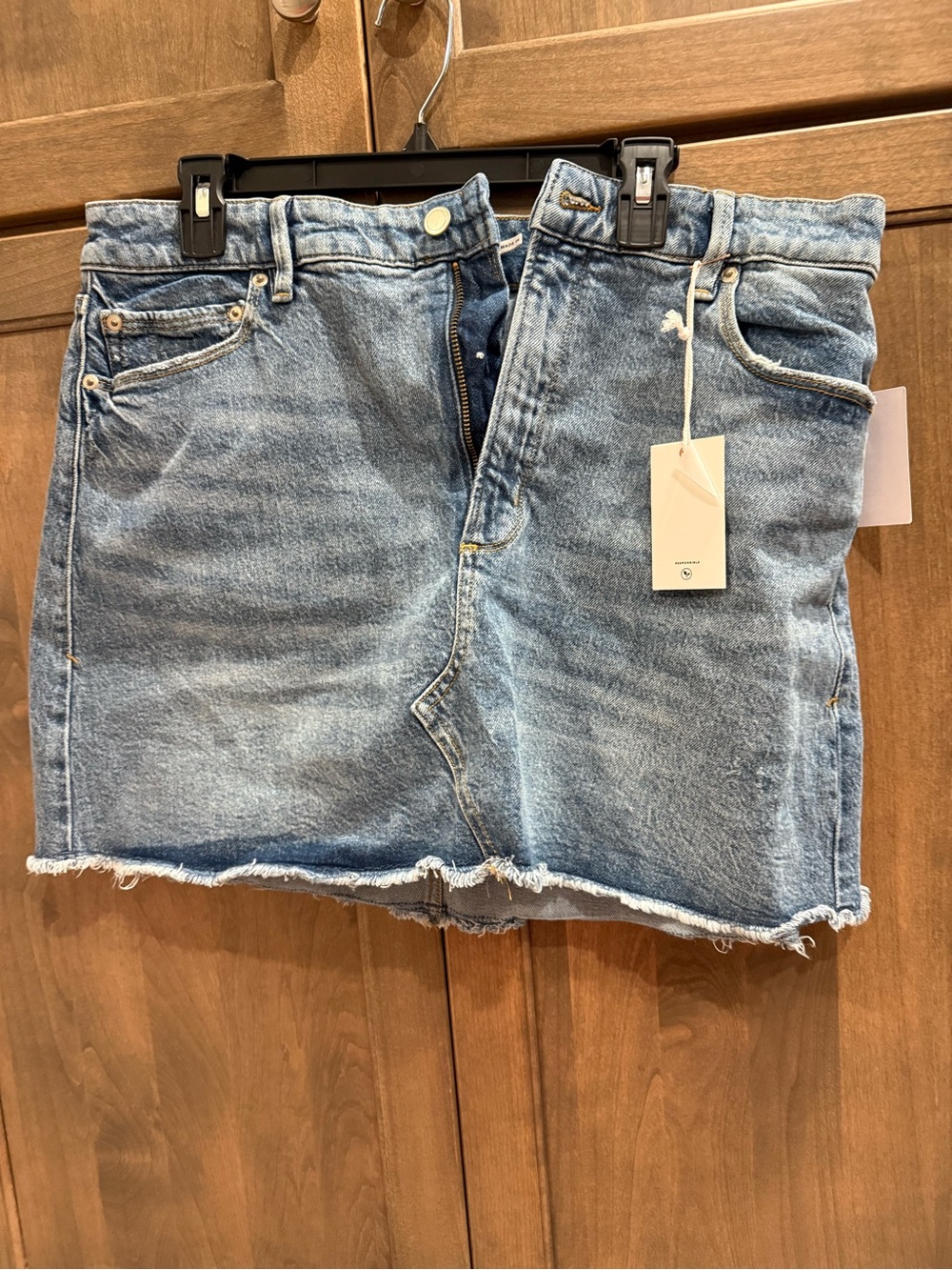 NWT GOOD AMERICAN Classic Denim Mini Skirt - Light Blue
